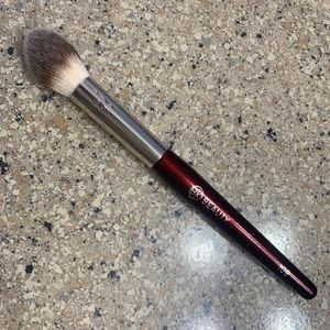 New BK Beauty 108 small powder brush.